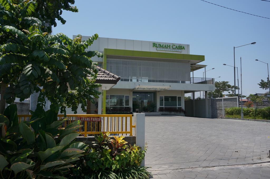 Wisma tamu Rumah Cassa Surabaya
